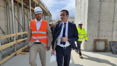 Grandi ospedali, il “modello Sibari” scuote la Calabria: «Vibo e Gioia Tauro restano fermi»