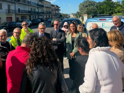 SS 106, Scutellà e Anas a Toscano-Nubrica: «In arrivo segnaletica luminosa per ridurre i pericoli»
