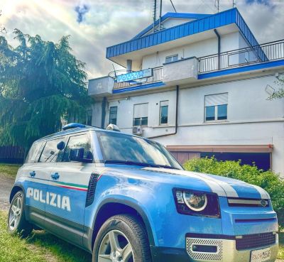 Corigliano Rossano: dà in escandescenze in famiglia e aggredisce un agente, 46enne arrestato